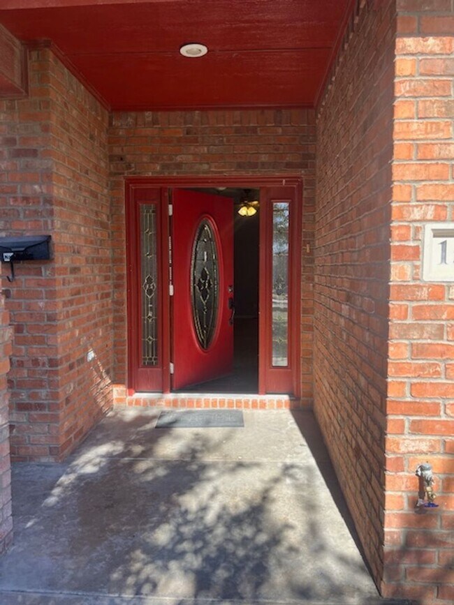 Foto del edificio - Large pet friendly home!