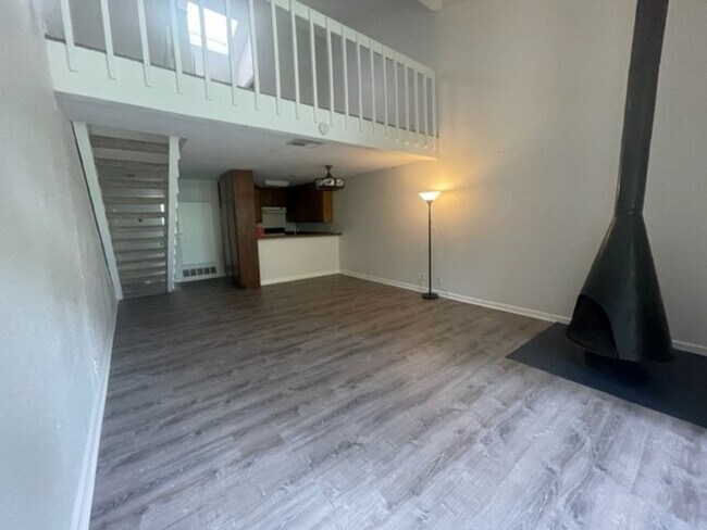Foto del edificio - Orange Lakes: 1 Bedroom 1 Bath Attached Townhouse