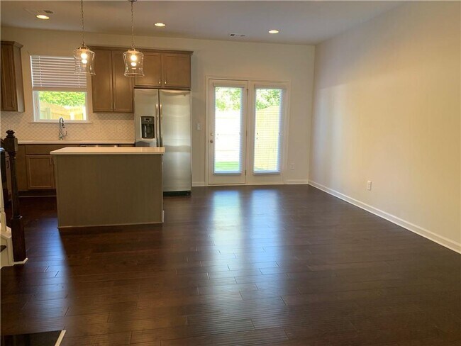 Foto del edificio - 4908 Longview Walk