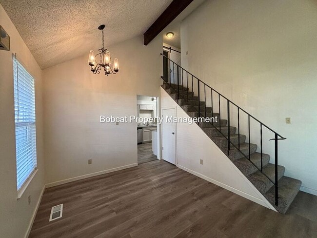 Foto del edificio - 34 Condor Cir