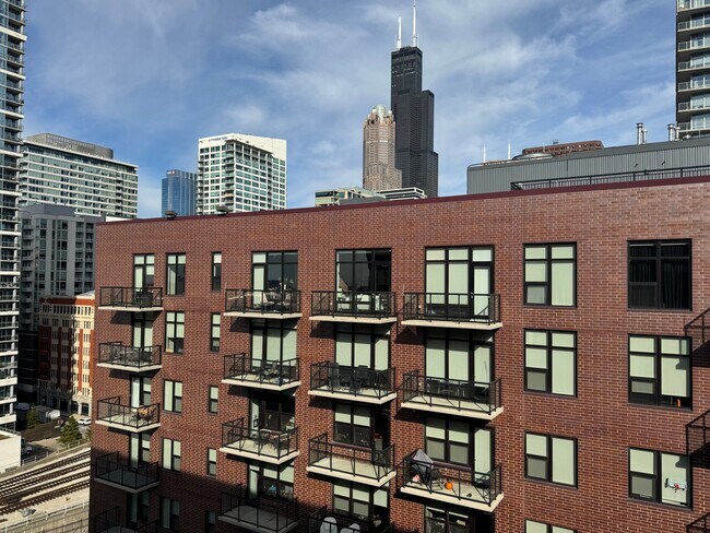 Foto del edificio - 106 W Polk St