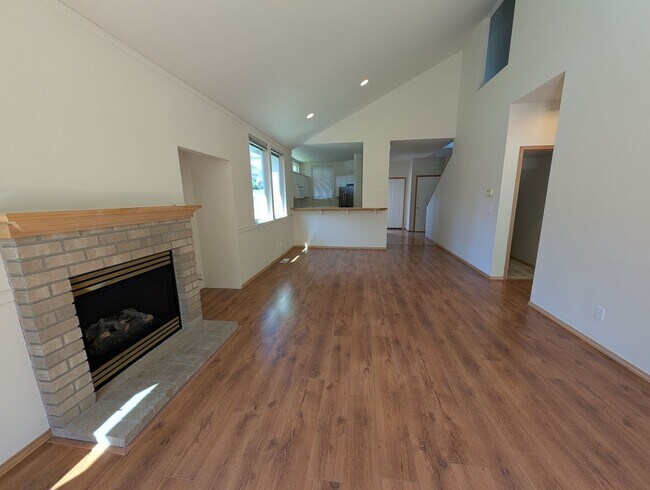 Building Photo - Desirable Summerwind Community in Silverdale