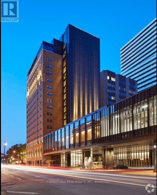 Building Photo - 2-1002 Avenue Rd