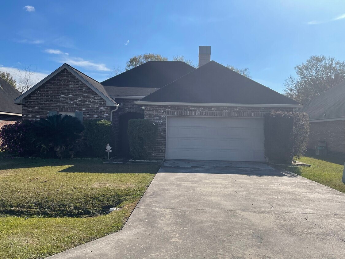 Primary Photo - 116 Saint Fabian Dr