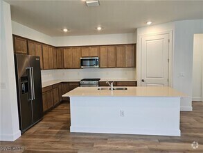 Building Photo - 24835 Marina Del Ray Dr