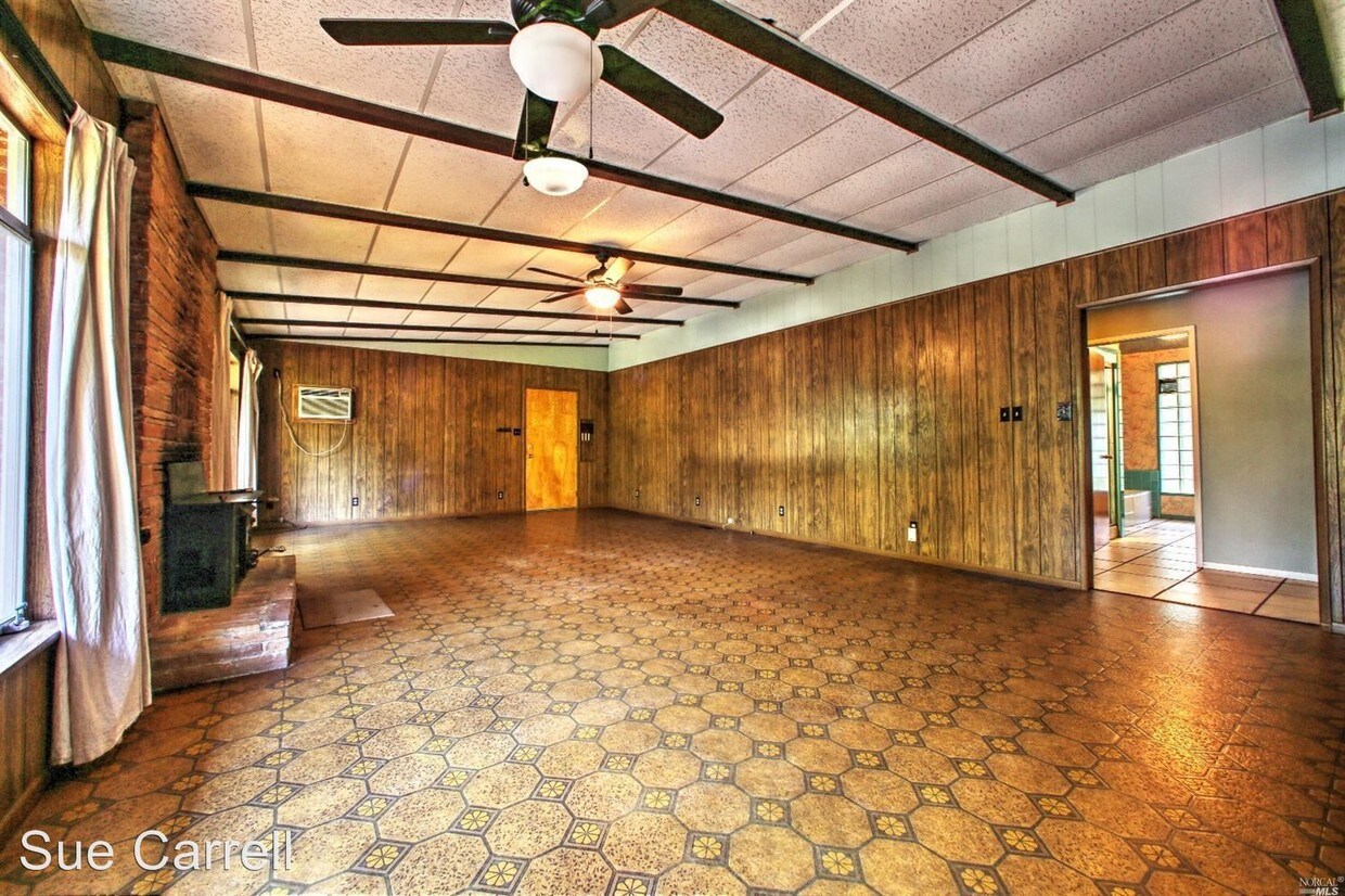 Primary Photo - 10342 Woodside Dr