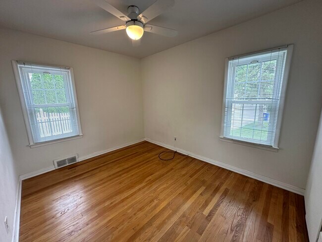 Foto del edificio - 957 Ross St