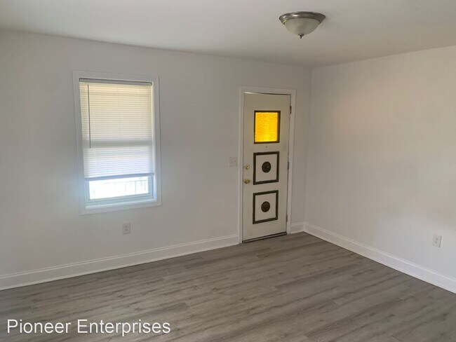 Building Photo - 2 br, 1 bath House - 3036 Ascension St
