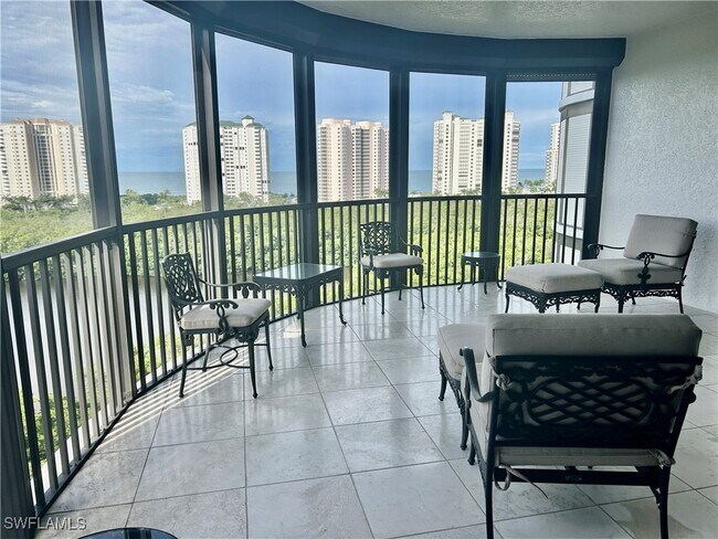 Foto del edificio - 8990 Bay Colony Dr
