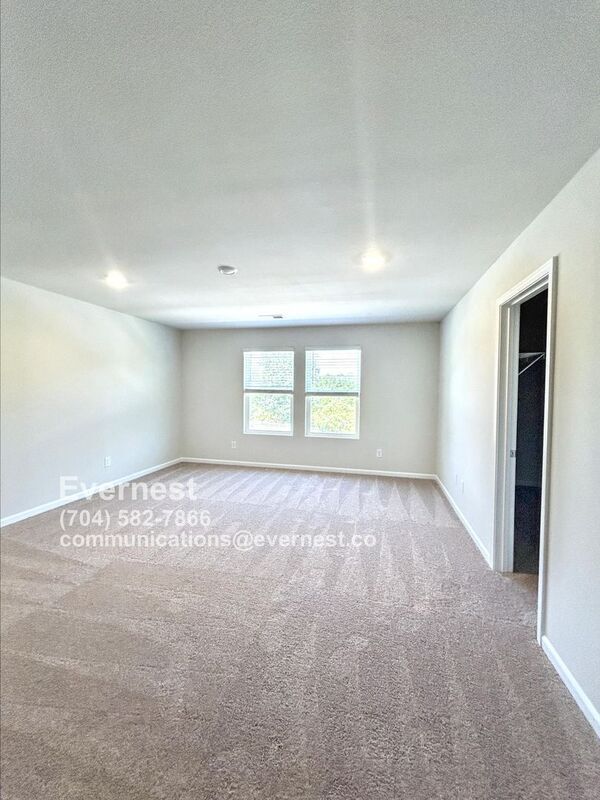 Foto del edificio - 2162 Willow Gln Dr