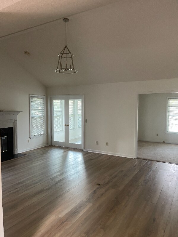 Foto del edificio - 989 Portabella Ln