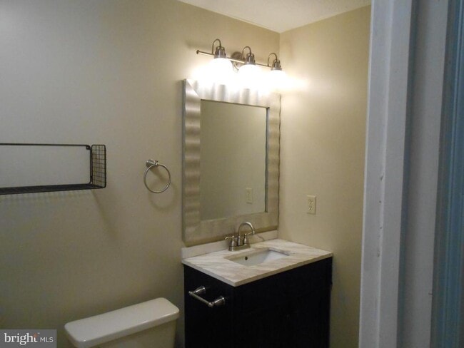 Building Photo - 131 Township Ct