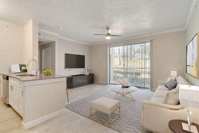 Building Photo - The Eagle at Lakewood