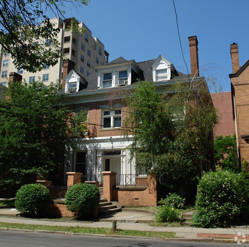 Building Photo - 225 N Dithridge St