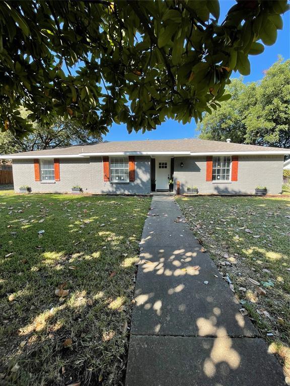 Building Photo - 3823 Oak Arbor Dr