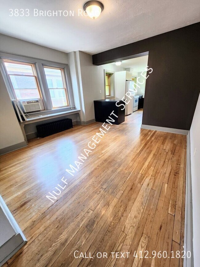 Foto del edificio - 3833 Brighton Rd
