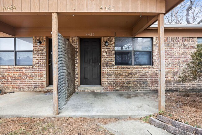 Foto del edificio - Cute Townhome