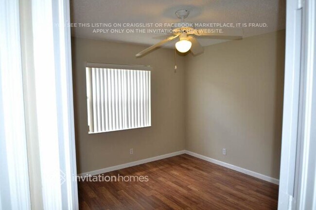 Foto del edificio - 2542 Country Golf Dr