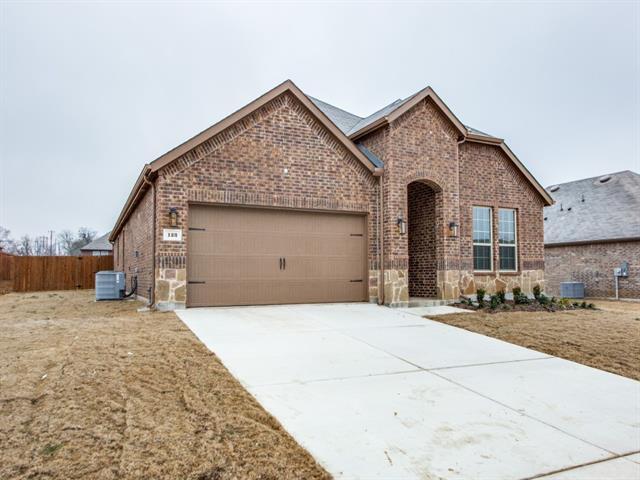 Building Photo - 123 Lakeview Cir