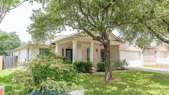 Foto del edificio - 3236 Arroyo Bluff Ln