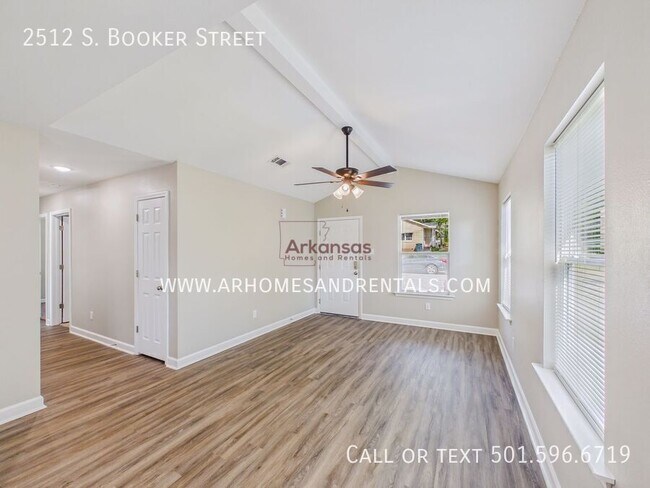 Foto del edificio - 2512 Booker St