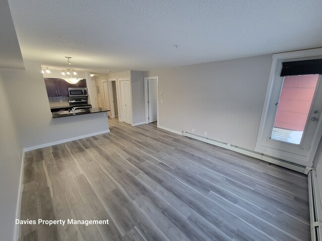 Building Photo - 3211 James Mowatt Trail SW