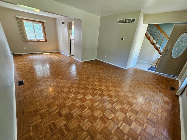 Foto del edificio - 43921 Arlington Rd