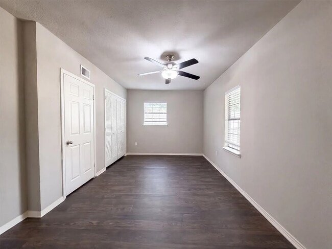 Foto del edificio - 334 E Coral Way