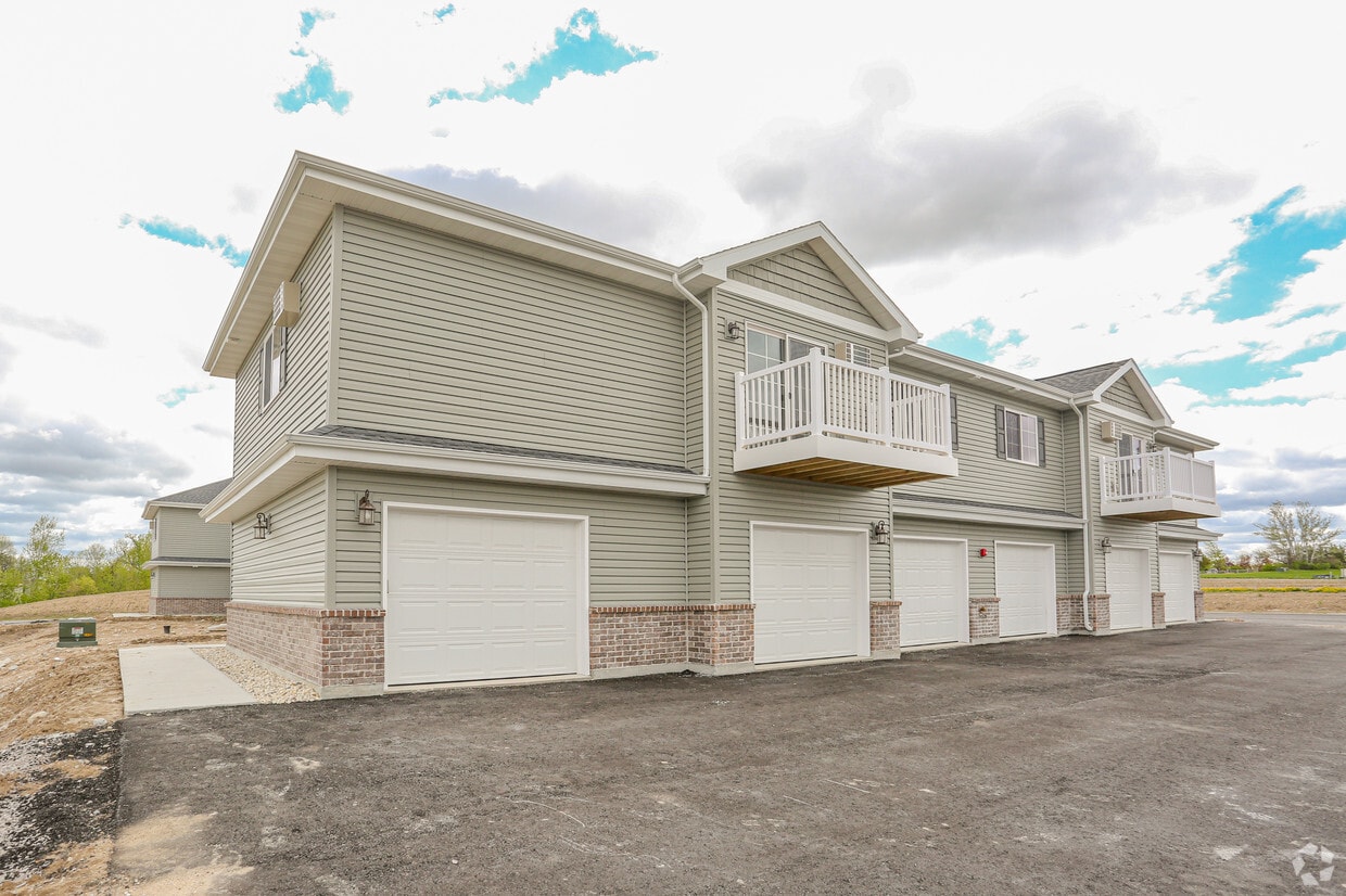 Foto del edificio - Kennedy Drive Estates