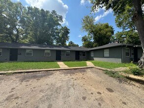 Building Photo - 1716 32nd Pl N