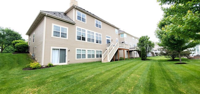 Building Photo - 1053 Moray Dr