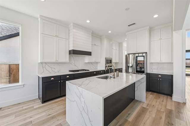 Foto del edificio - 580 Falling Leaves Dr