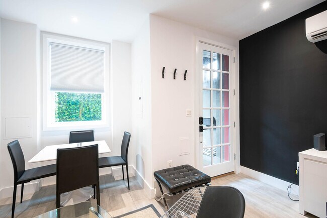 Foto del edificio - 1804 S Street Northwest-SI ID627P