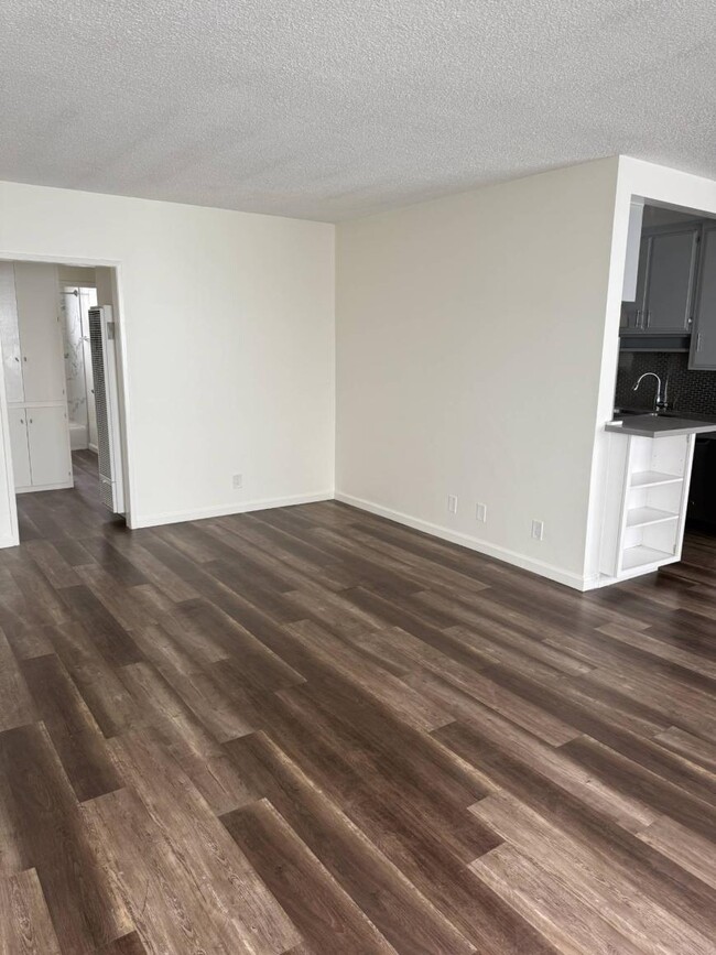 Foto del edificio - 2.0 bedroom in West Hollywood California 9...