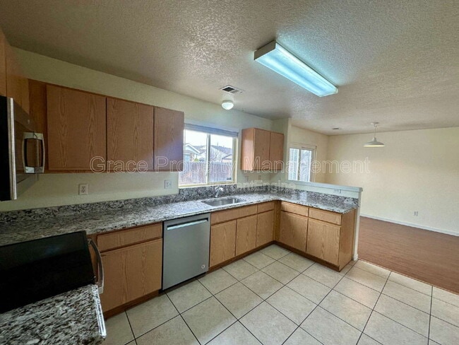 Building Photo - 5049 Joplin Ct