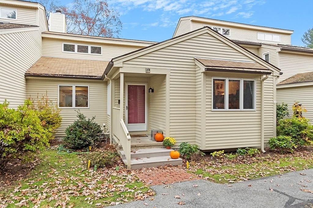 Primary Photo - 39 Monadnock Dr