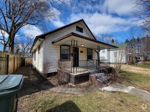 Building Photo - 611 N Frances St