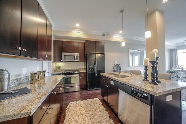 Foto del edificio - 510 Lovett Blvd