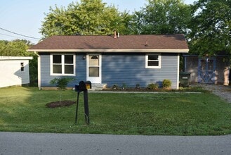 Building Photo - 1177 Evelyn Dr