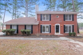 Building Photo - 9908 Point View Dr