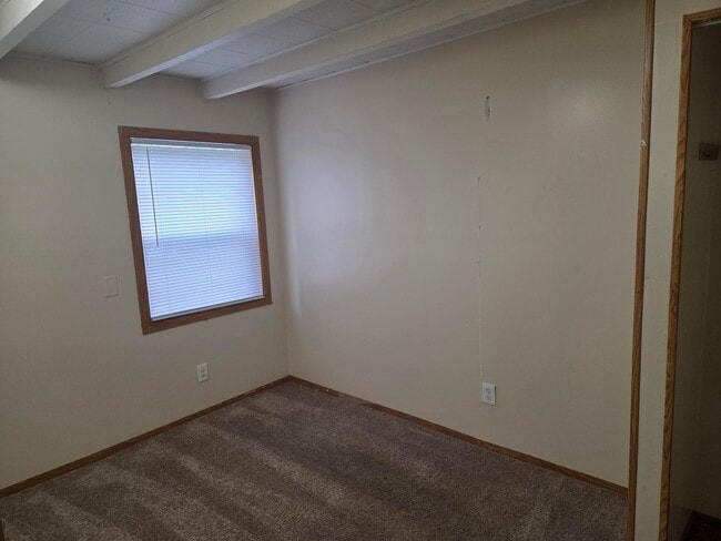 Building Photo - 3554 N Girard Ave