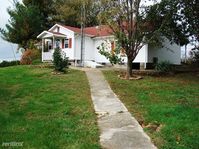 Building Photo - 3907 Saint John Rd