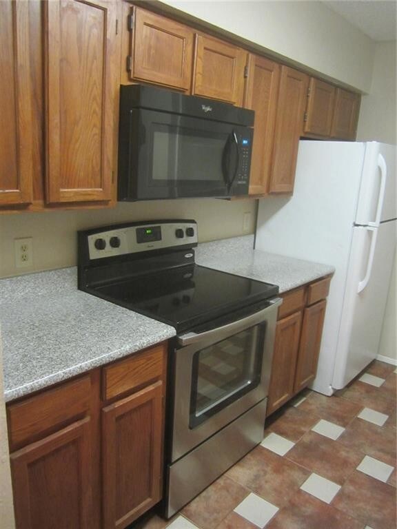 Foto del edificio - 9623 Walnut St
