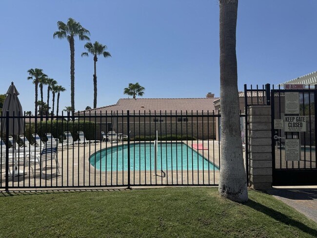 Foto del edificio - 49691 Truman Way