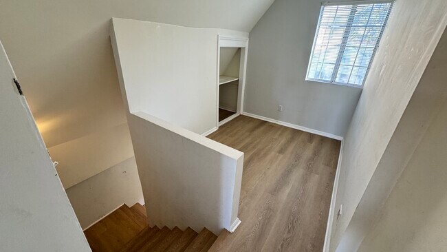 Foto del edificio - 459 N Alfred St