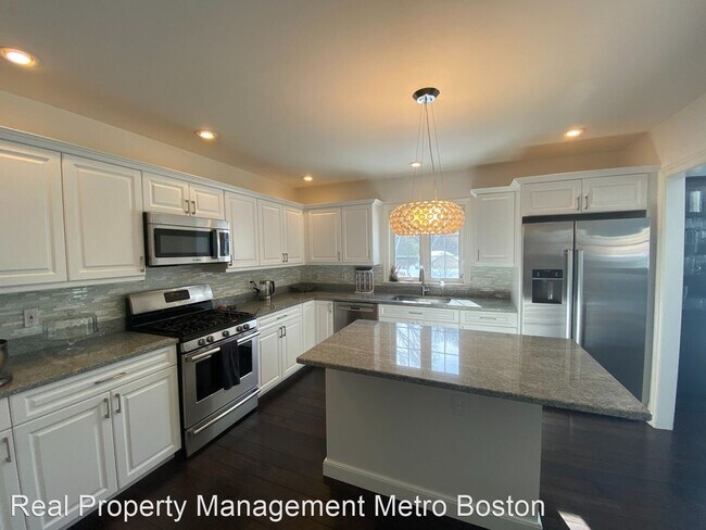 Building Photo - 3 br, 2.5 bath House - 5 H F Brown Way