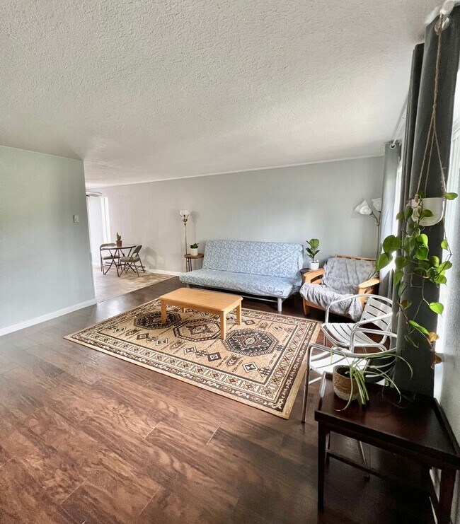 7449 SE 83rd Ave Unit 7447, Portland, OR 97266 Room for Rent in