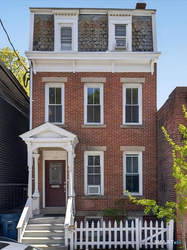 Building Photo - 131 Bradley St