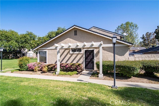 Building Photo - 1732 Eaton Pl