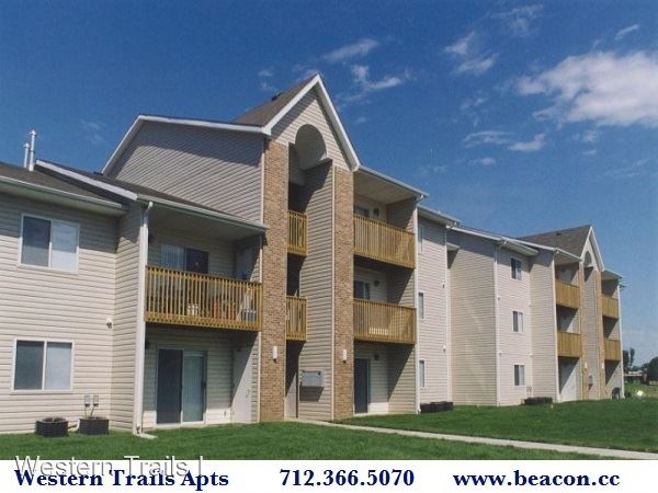 Foto principal - 3201 Renner Dr